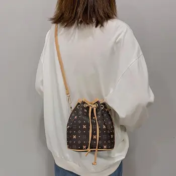 

Leather Shoulder Crossbody Bag High-quality Soft Surface Delicate Breathable Fashion Drawstring Bucket Messenger Handbag