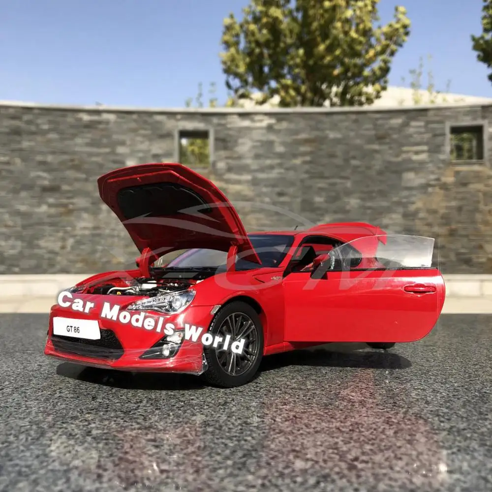 Литая под давлением модель автомобиля век Дракон GT86 GT 86 1:18(красный)+ маленький подарок