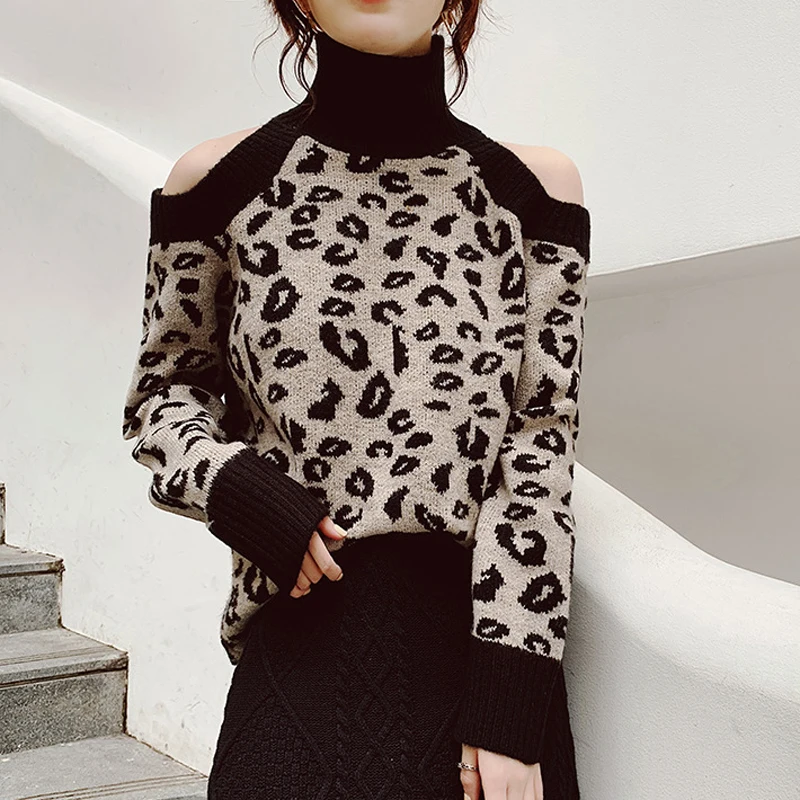 Свитер женский трикотажный с воротником-хомутом леопардовым принтом на осень XZ684