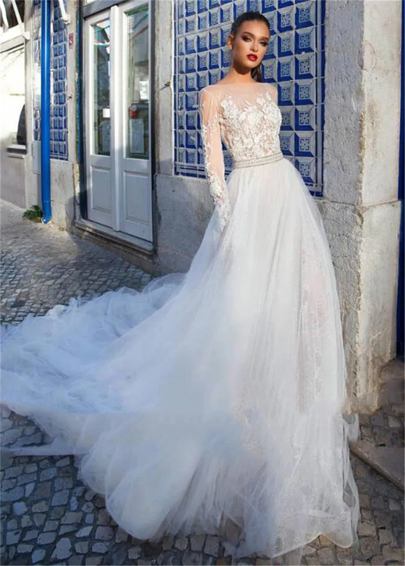

Vintage Scoop Neck Long Sleeves Lace Appliques Beading Wedding Dresses Bridal Gowns Modest Customized Tulle Wedding Dress
