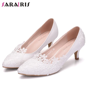 

SARAIRIS Female Casual Med Thin Heels Pearl Pumps Solid White Bridal Pumps Women Spring New Sweet Flower Shoes Woman