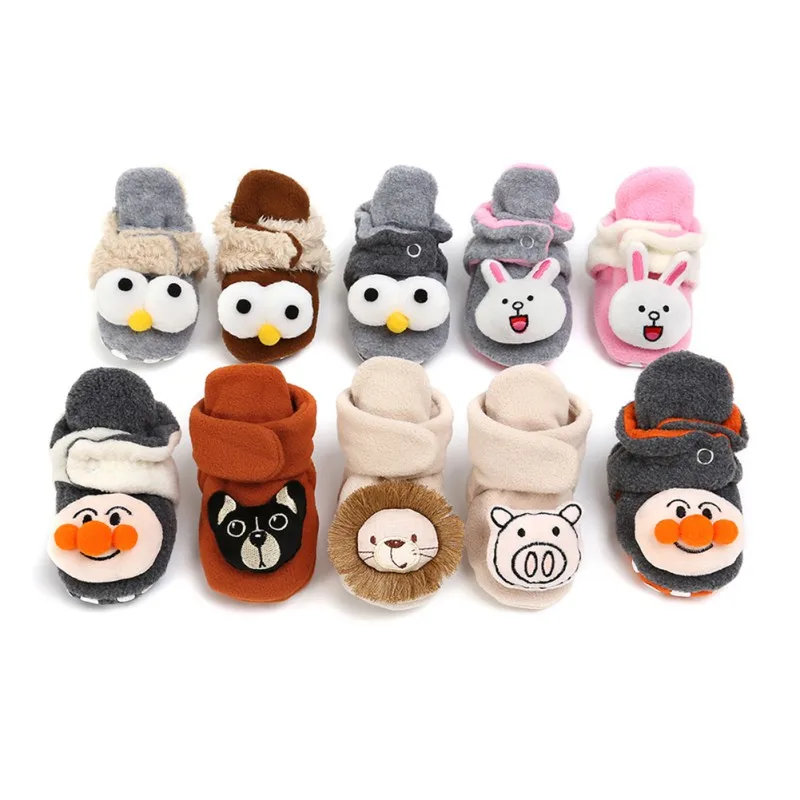 NewbornCotton мягкие Нескользящие теплые флисовые пинетки теплые тапочки на зиму обувь для кроваток милые Мультяшные сапоги для маленьких мальчиков и девочек