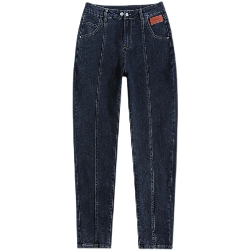 Рисунок 6 - Джинсы женские, новинка весны 20222