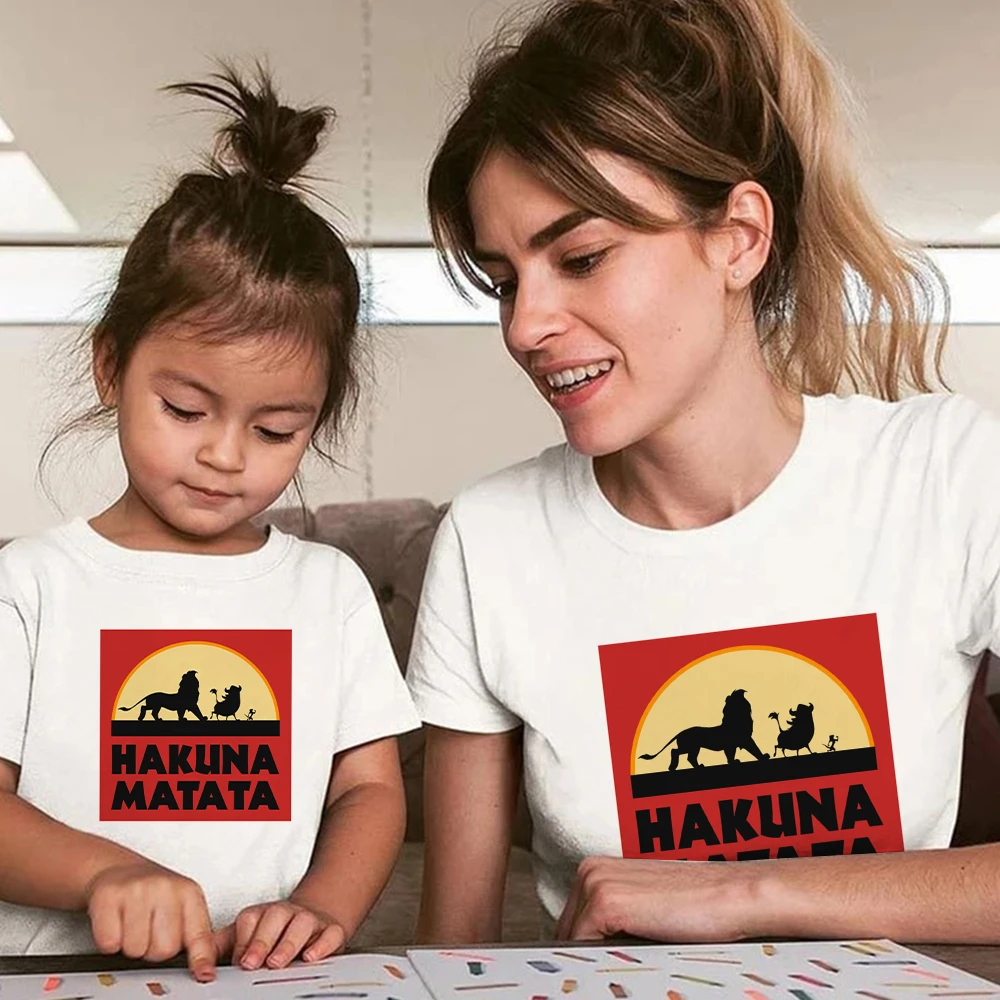 Summer Women Men T Shirt HAKUNA MATATA Short Sleeve Lion King Graphic Children Tees Top Casual Family Matching Clothes coordinating family outfits