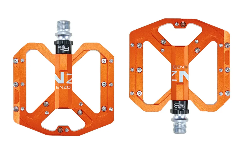 Eleganti pioli per bici, in lega di alluminio, adatti per assi da 3/8, scanalature antiscivolo (1 pezzo colorato