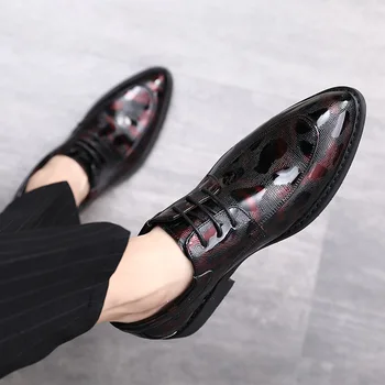 

Mens Floral Casual Patent Leather Shoes Luxury Male Tassel Lace-Up Formal Business Wedding Party Dress Shoes Men Oxford Shoes
