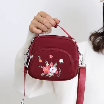 

Women's Shoulder Bag Embroidery Rose Flower Small Fresh Cute Crossbody Bag Multicolor Wild Fashion Ladies Bag