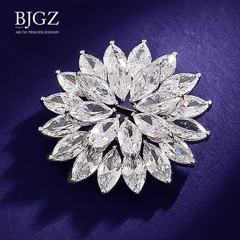 

New Large Bling Sliver Micro Pave CZ Rhinestone Lotus Flower Charm Brooch Pin For Women Luxury Lotus Blossom Wedding Jewelry
