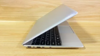 

13 inch MINI laptop Computer 2G RAM 160G HDD WIFI Intel Quad core HDMI free Windows 7