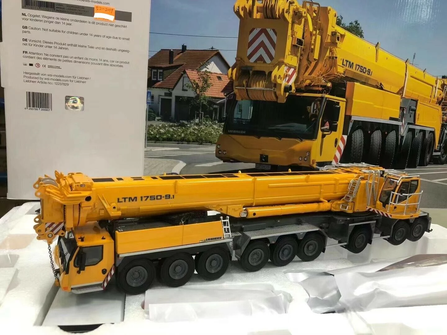 LIEBHERR リープヘルLG1750 オールテレーン1/50