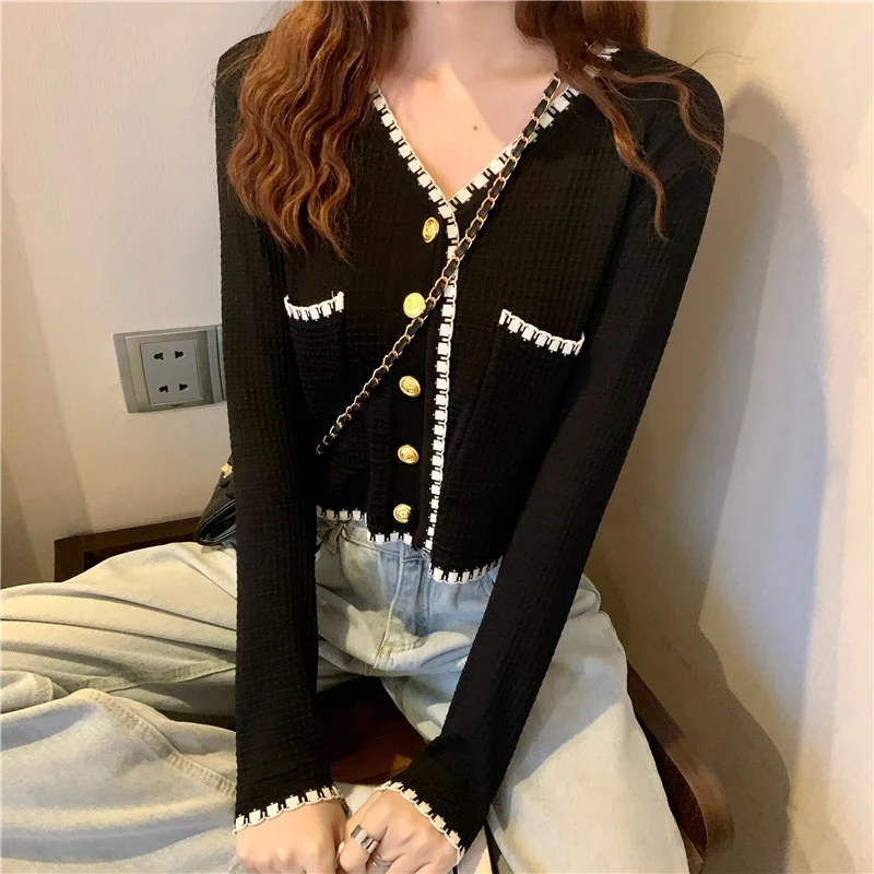 Short Bottoming Women's Spring Style 2021 New Buckle V-neck Long Sleeve Knitted Cardigan Top | Женская одежда