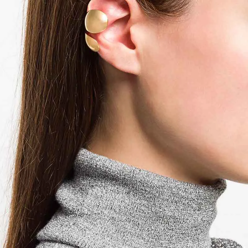 HUANZHI простой дизайн золотистый, серебристый, металлический изогнутый цветок лепесток геометрический Bean ухо манжеты серьги гвоздики для женщин Девушка Вечерние