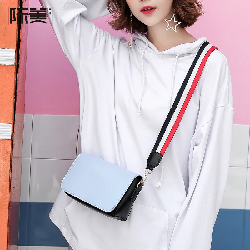 

HUGWISER Popular Hong Kong Wind Fashion Design Wide Shoulder Straddle Bag Ladies Hand Bags Clutch Tote Bags for Women Flap