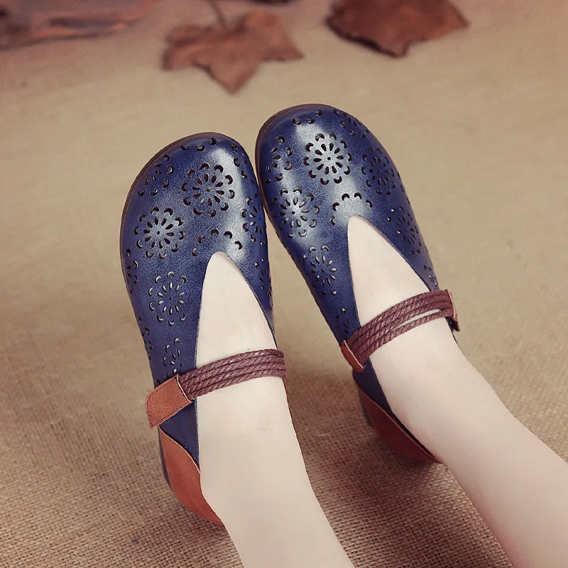 Women Shoes Flats Large Size Genuine Leather Soft Sole Mother's Shoes