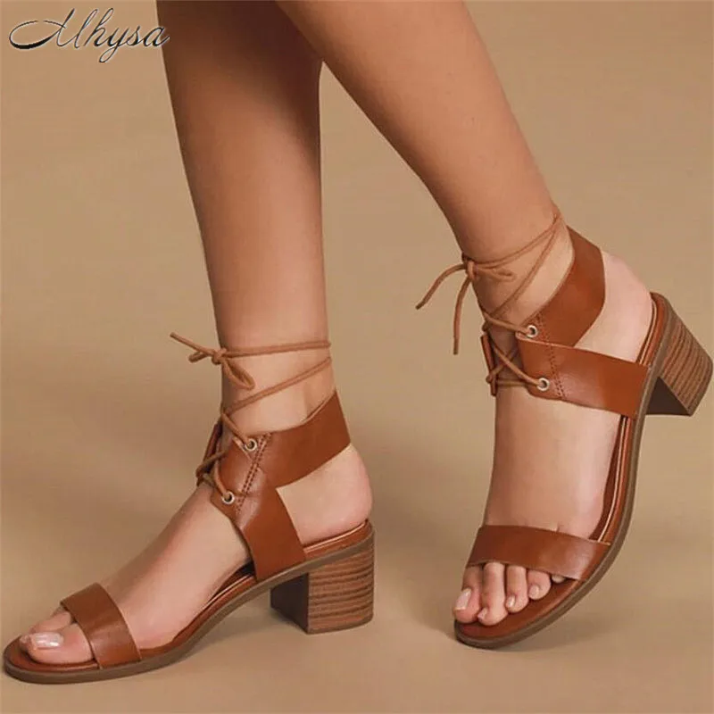 

2020 New Summer Fashion Ankle Strap Women Sandals Peep Toe Cross-tied Square Heel Women Shoes Party Women Sandals Plus Size