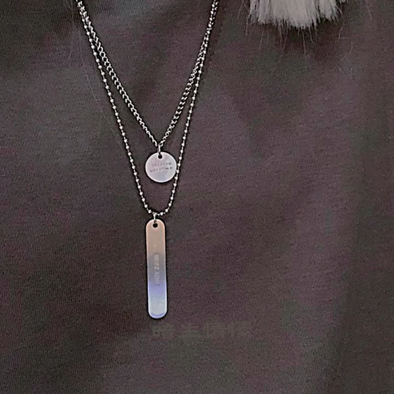 

1Set Punk round Pendant Necklace Fashion Men and Women Hip Hop Necklace Simple All-match Sweater Chain