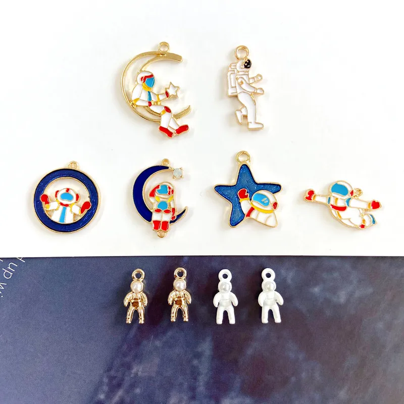 

Космический Стиль 50 шт./лот сплав капля масла мультфильм космический человек луна звезды Форма плавающий медальон Подвески diy ювелирные аксессуары