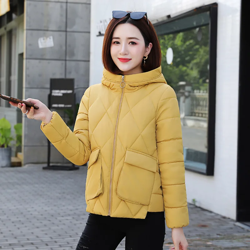 Зимняя короткая женская куртка Новая женская куртка большого размера 5XL с капюшоном Женская парка с воротником-стойкой пальто размера плюс осеннее пальто - Цвет: Цвет: желтый