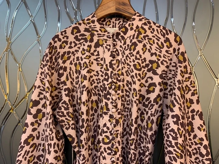 Autumn Early New Female Circle Neck Leopard Printed Pattern Decorative Belt Received Long Sleeve Dress 921