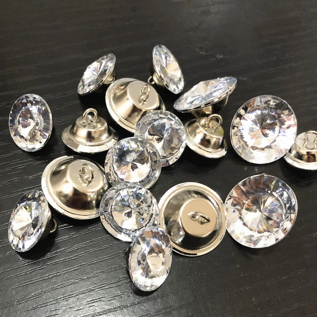 Crystal buttons, Accessories