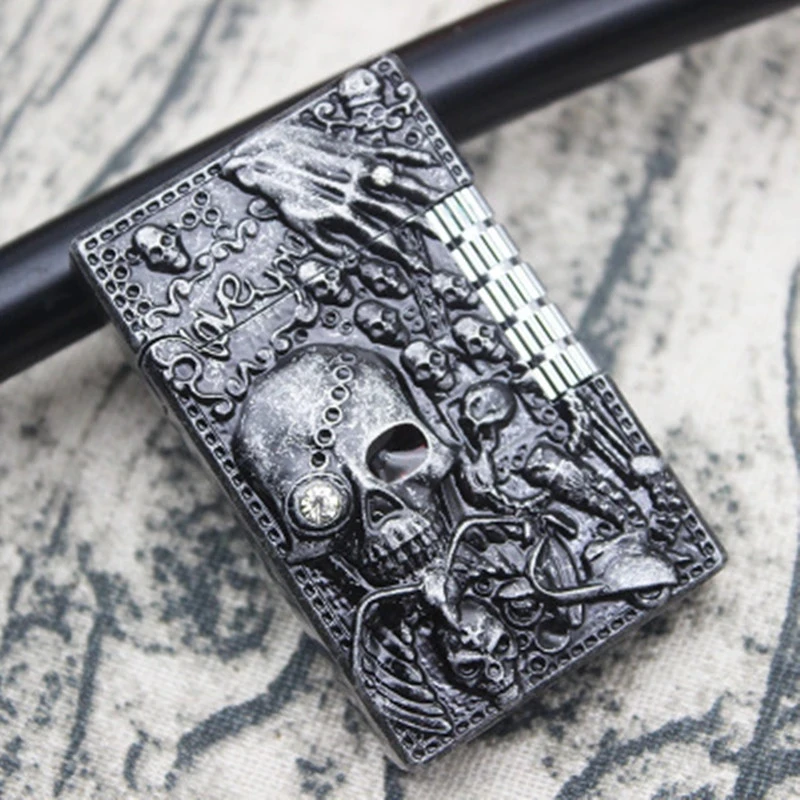 

Skull Flint Lighter Jet Free Fire Ping Sound Torch Gas Lighter Grinding Wheel Lighter Butane Metal Cigarette Lighter Men Gift