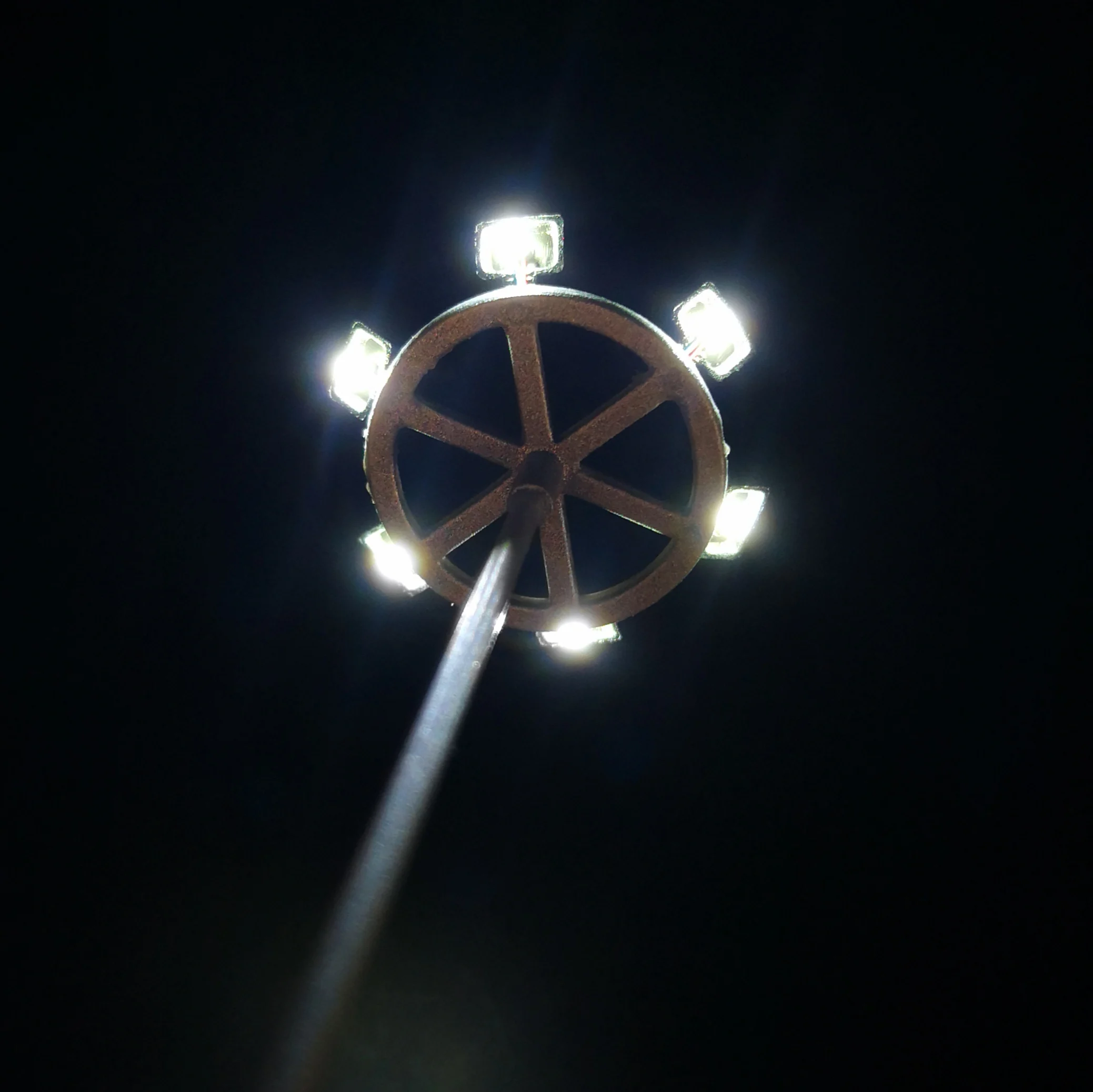 3 PCS HO Scale Model lighting tower Model Street Lights Layout Lamppost Train Garden Playground Stadium 2