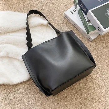 

Unusual Bag Brand Original Design 2020 HOT Tote Bag Shoulder Belt Joker Bucket Bag Large Capacity Single Handbag