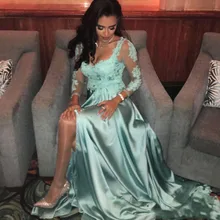 Элегантное ТРАПЕЦИЕВИДНОЕ атласная Кружевная аппликация платья для выпускного вечера прозрачные 3/4 Длинные рукава с высоким разрезом вечерние платья черного цвета для девочек