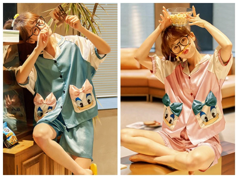 

Summer Ice Silk Turn down Collar Pajamas Set & Short Sleeve Cute Cat Silk Sleepwear Set & Cartoon Pattern Silk Nightwear Set