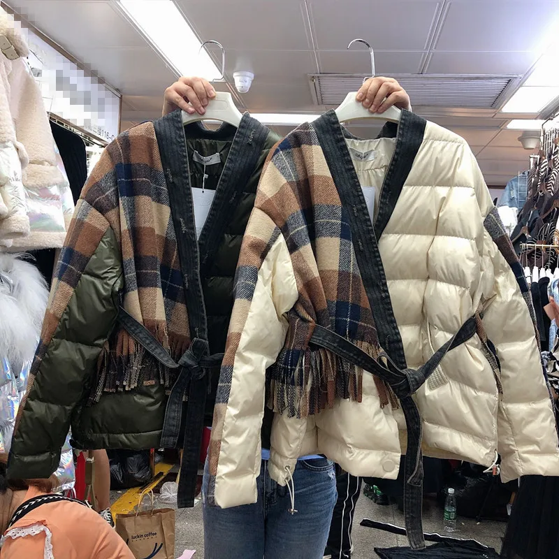 Europe Autumn Winter New Fashion Plaid Stitched Denim V-neck Tassel Belt Down Cotton Jacket Short Parka Coat Loose Outwear