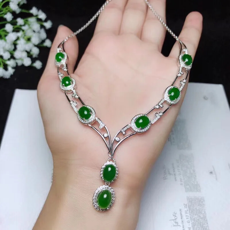 Natural Jasper necklace, wholesale price, 925 Sterling silver, counter quality, novel style. Green Jade