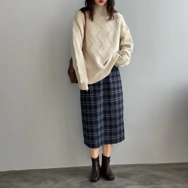 Mooirue Spring Woman Woolen Skirt Vintage Harajuku High Waist Lattice Long Woolen Loose Fit Female Saia