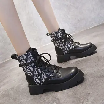 

New Fashion European Style Black Ankle Boots Flats Round Toe Black Lace-up Boots Woman Platform Patent Leather Shoes