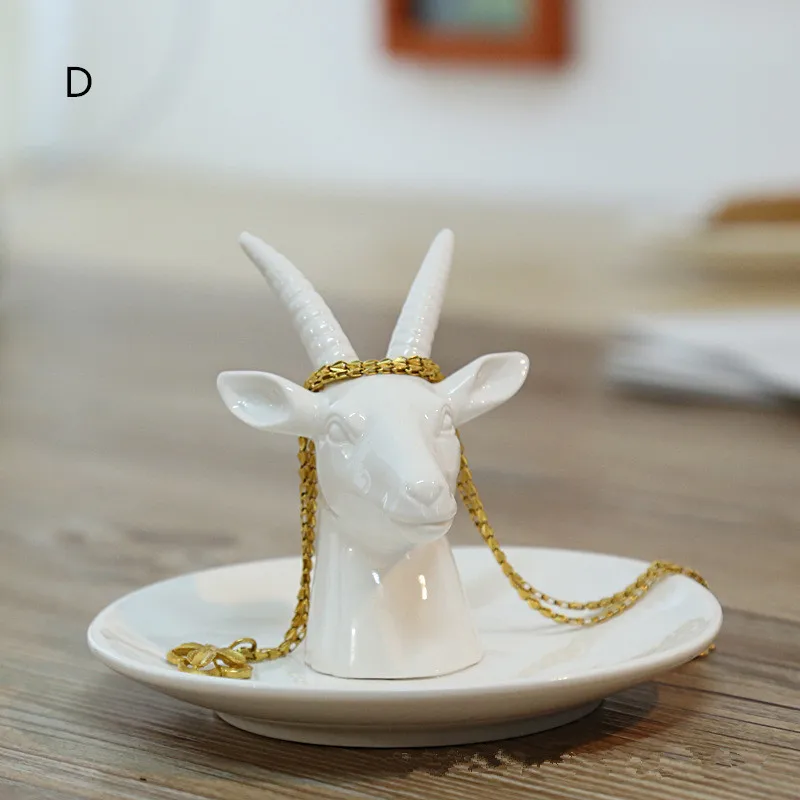 D Europe Ceramic Animal Jewelry Plate Candy Cake Storage Tray Wedding Decoration Dish Bowls Seasoning Plates Crafts - Цвет: D