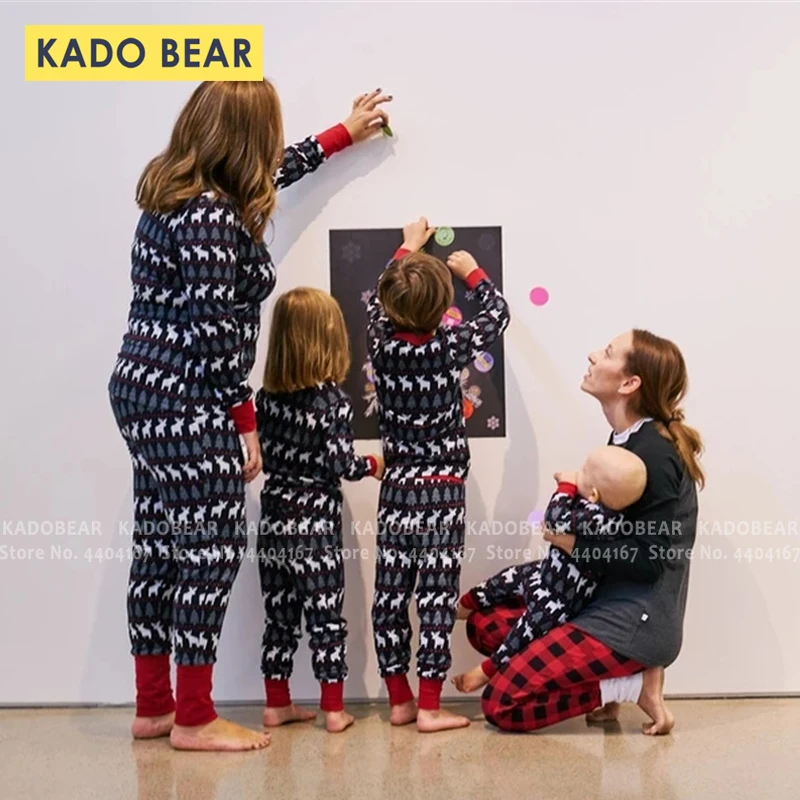 Одинаковая одежда для всей семьи с принтом рождественского оленя пижамные