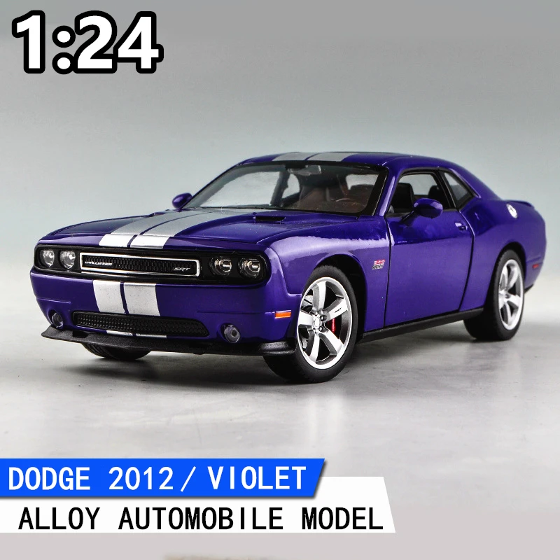 WELLY 1:24 Dodge Challenger 2012 модель автомобиля из сплава Модель автомобиля Моделирование Украшение автомобиля коллекция Подарочная игрушка Литье под давлением модель мальчика - Цвет: 2012