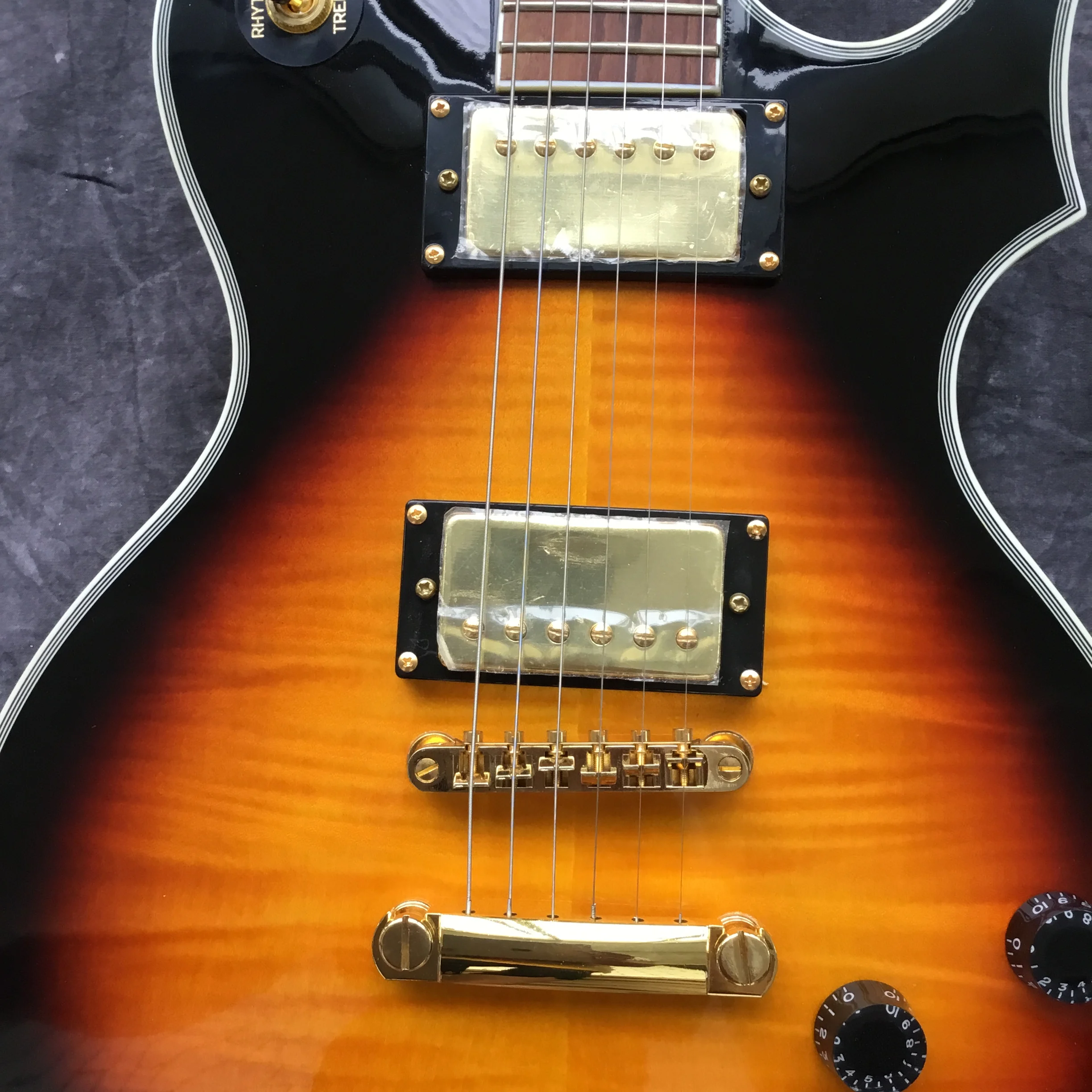 Suneye Electric Guitar Sunburst Retro Electric Guitar Custom Guitar with Gold Hardware Stock