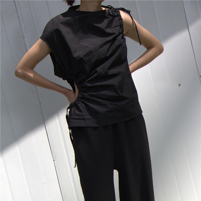 New Spring Summer Round Neck Sleeveless Black Hollow Out Drawstring Bandage Loose T-shirt Women Fashion Tide V901