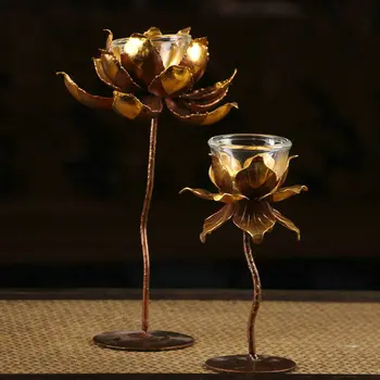 

Vintage Gold Metal Lotus Candle Holders Iron Art Simple Candelabra Ornaments Decoration Kaarsenhouder Modern Home Decor Ec50lz