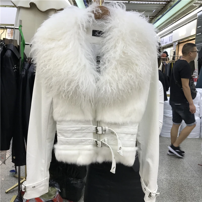 

2019 Winter New Korean Short Big Lamb Fur Collar Jacket Winter PU Leather Jacket Woman Short Coat Biker Jacket White Black