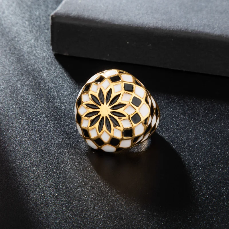 

Creative Football Pattern Alloy Round Ring Female Finger Jewelry Accessories Charm Birthday Gift for Women Girls