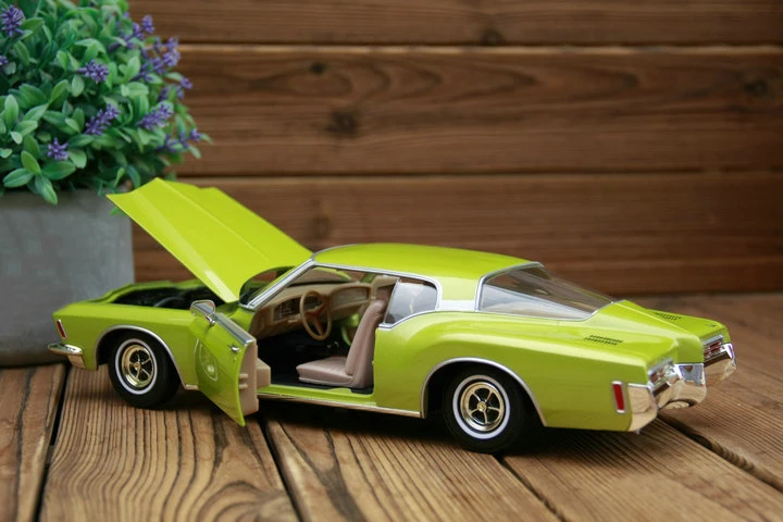 Изысканная 1:18 1971 винтажная модель автомобиля дверь может быть открывается из сплава Коллекция Модель орнамент