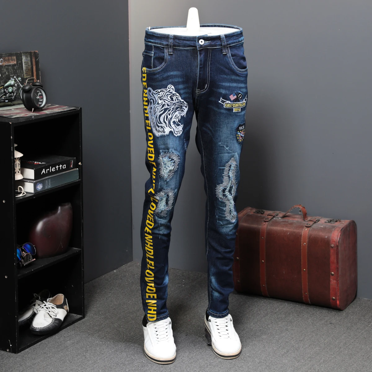 

Autumn Holes Patch Jeans Male Elastic Tiger Head Leisure Time Tide Brand Designer Jeans Long Pants Embroidery Printing Tide