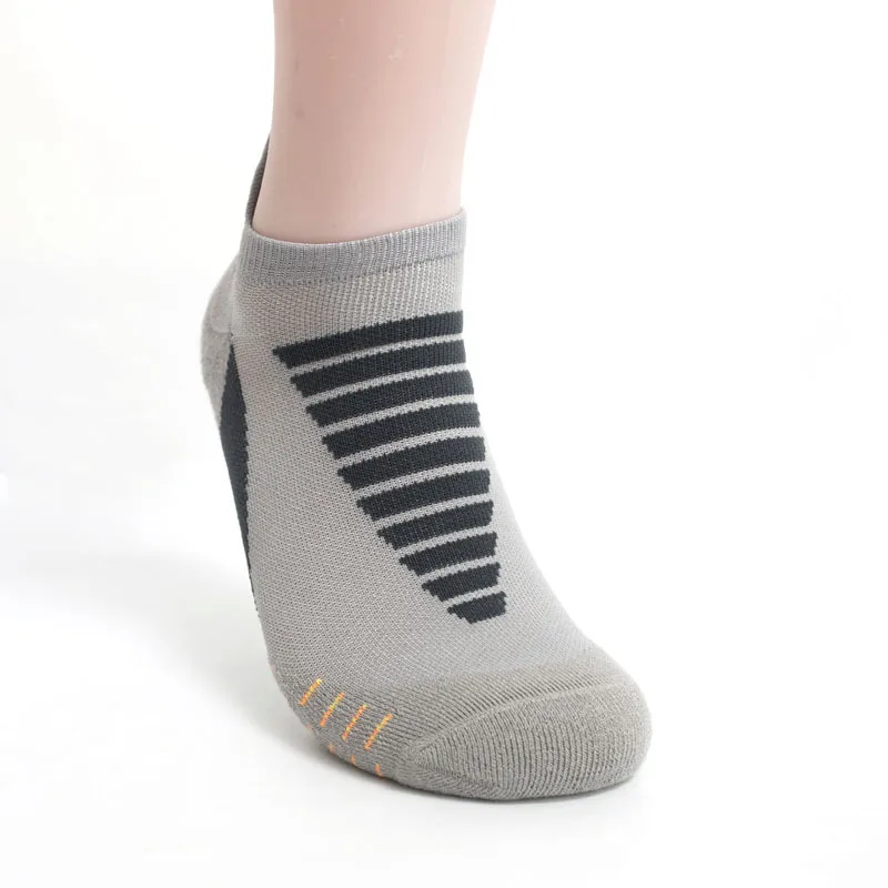 Для мужчин носки; новейший дизайн; повседневные носки-следки с коротким летние дышащие высокое качество Happy Цветной хлопковые носки мужские европейские размеры 39-44; Meias