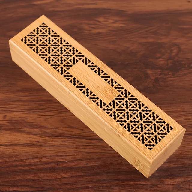 평화로운 분위기를 위한 레트로 불교 향 홀더