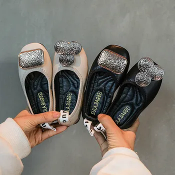 

2020 Spring New Girl's Korean Style Metal Square Buckle Leather Shoes Student Flat Princess Soft Bottom Children's Shoes AA0001