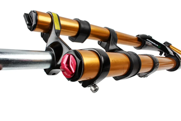 10761244404_203812192