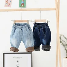 Модные зимние джинсы для маленьких девочек и мальчиков; брюки для детей; утепленные вельветовые брюки; коллекция года; детские длинные брюки из потертой джинсовой ткани; S10317