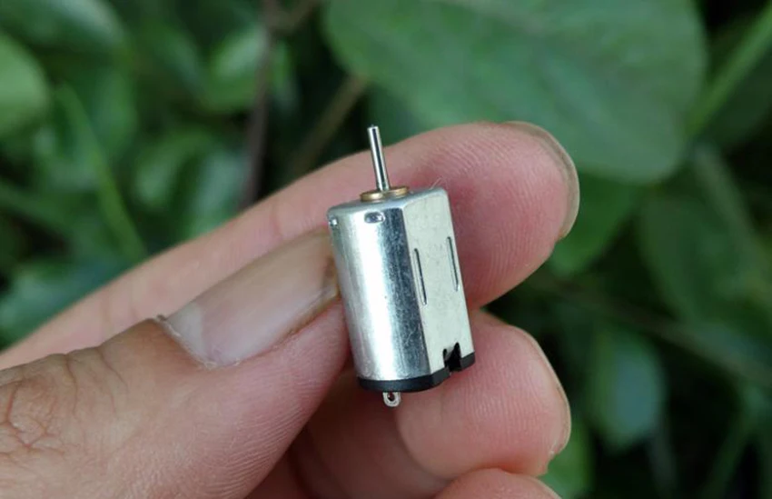 M20 прецизионный двигатель с металлической щеткой+ коммутатор DC12V 25500 об/мин микро мотор для аудиовизуального оборудования, диаметр вала 1 мм