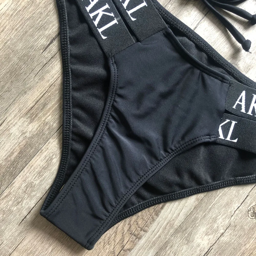 12297706758_1273575242